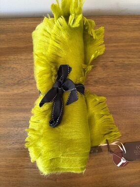 AWANA Alpaca Scarf Lime Green Fringe Soft Wrap Shawl NWT